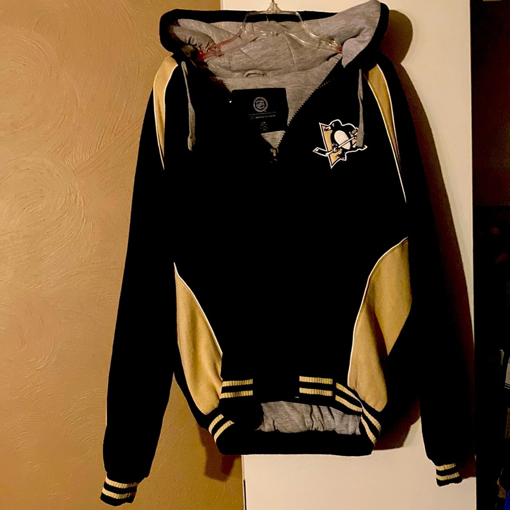 Pittsburgh Penguins zip up hoodie Size L